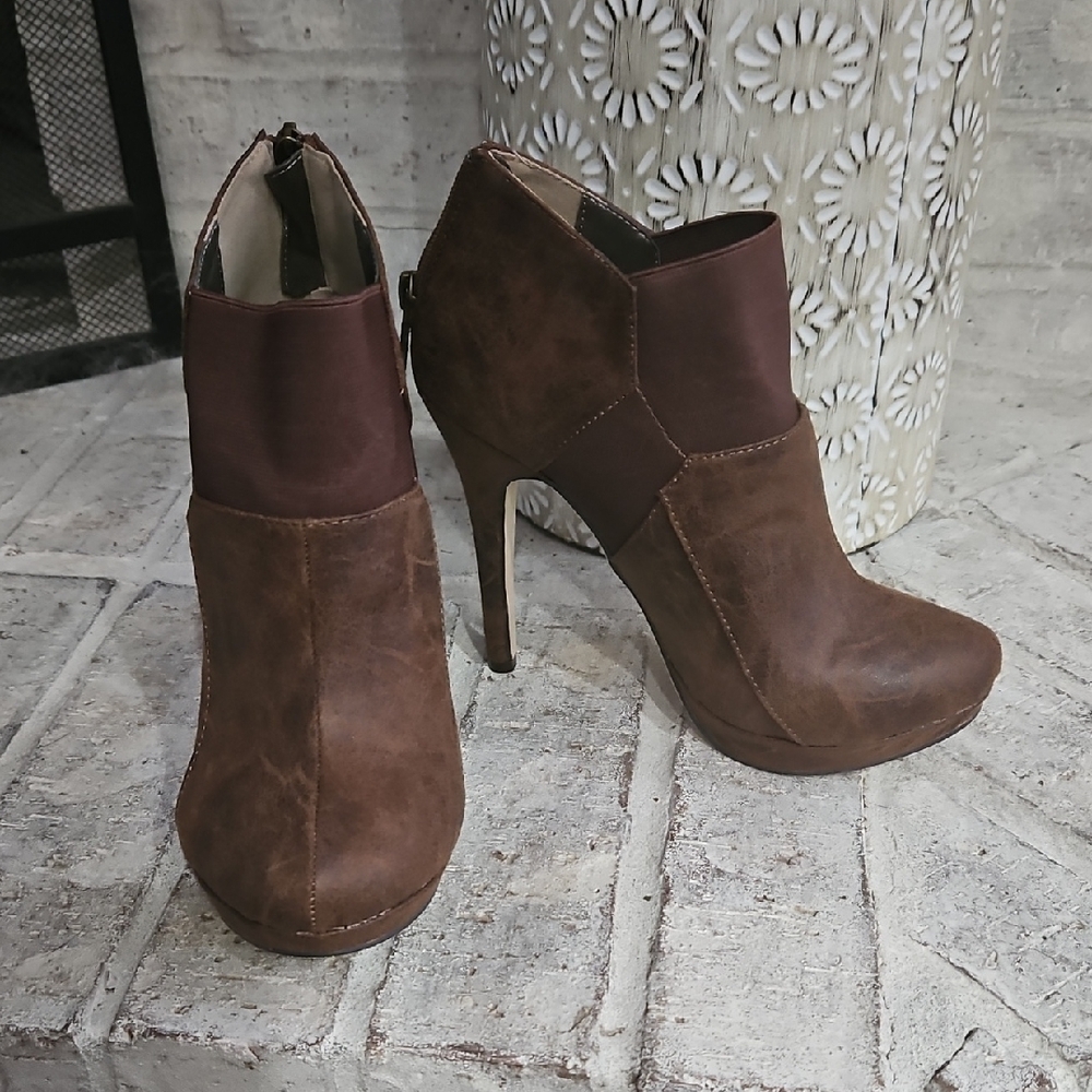 Elegant Brown Heeled Ankle Boots